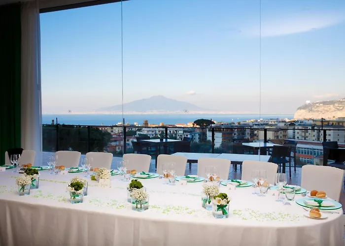 Hilton Palace Hotell 4*