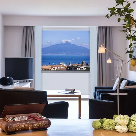 Hilton Palace 4*