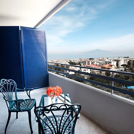 ヒルトン パレス ホテル