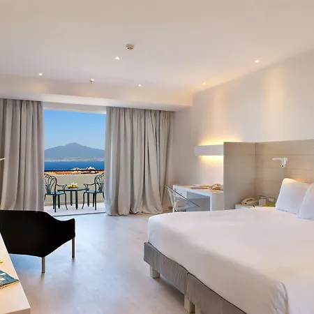 Hilton Palace Hotel 4*