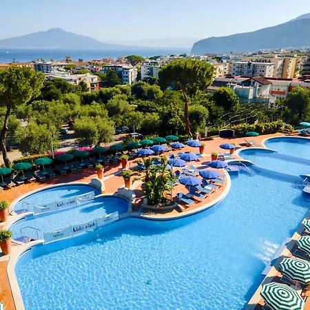 Hilton Palace Península Sorrentina
