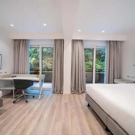מלון Hilton Palace סורנטו
