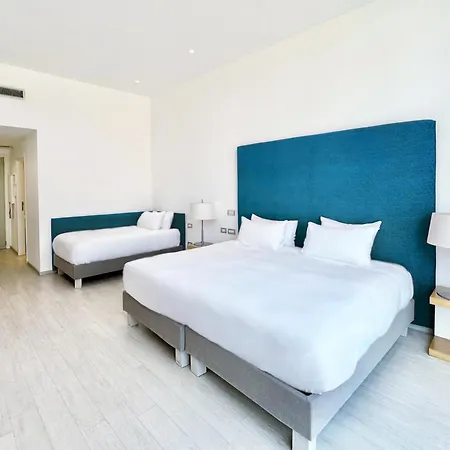 هيلتون بالاس فندق سورينتو