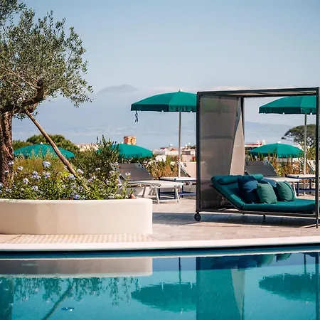 Hilton Palace Ξενοδοχείο 4*