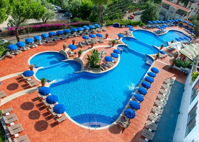 Hilton Palace Hotel 4*
