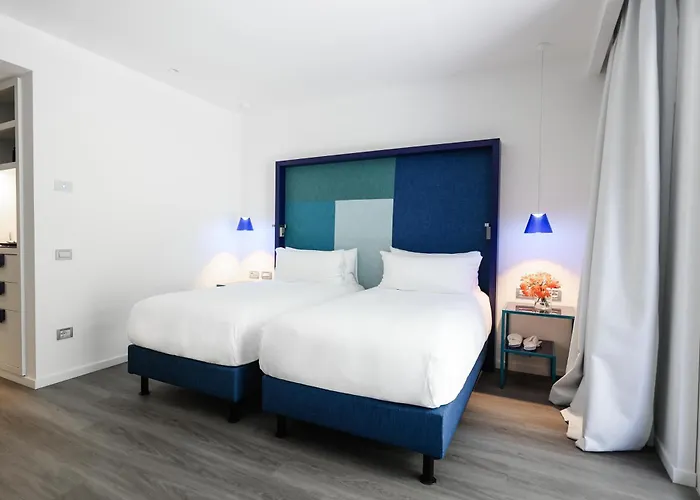 فندق هيلتون بالاس سورينتو