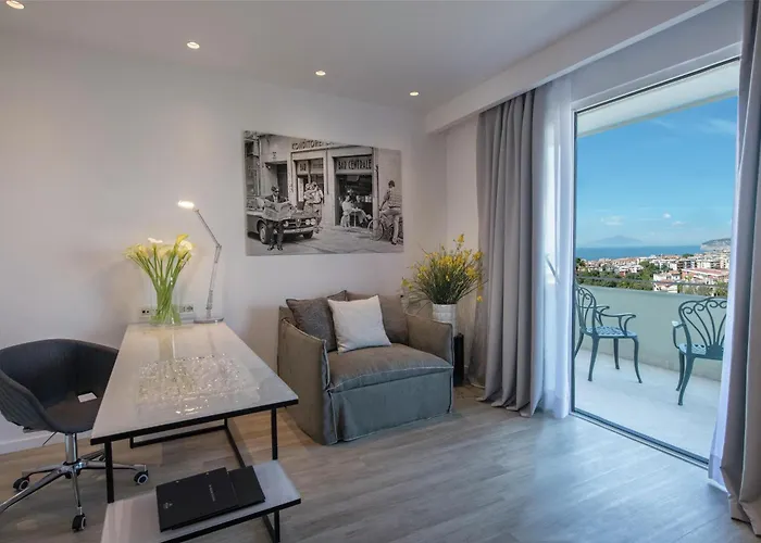 فندق هيلتون بالاس 4*