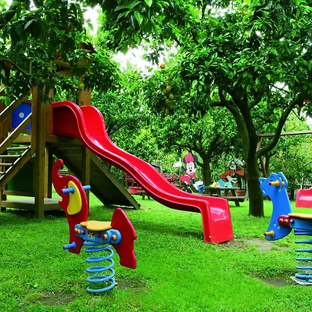 Hilton Palace Hotel 4*