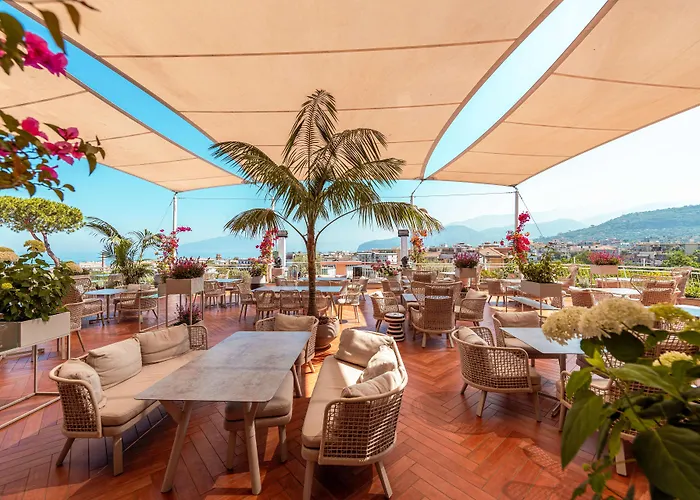 Hilton Palace Ξενοδοχείο 4*