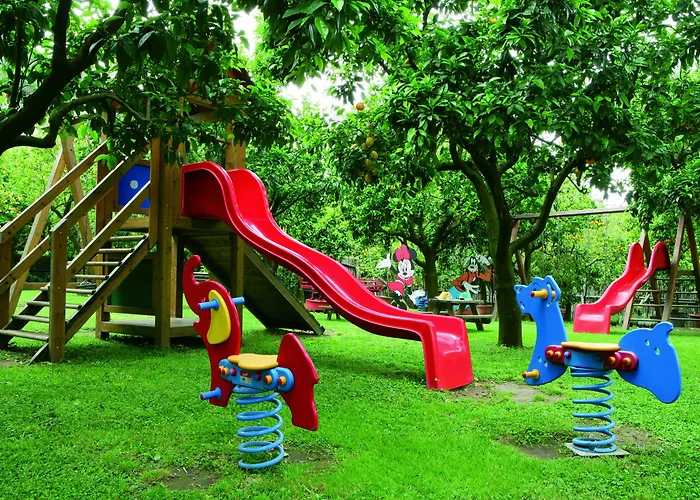 Hilton Palace Ξενοδοχείο 4*